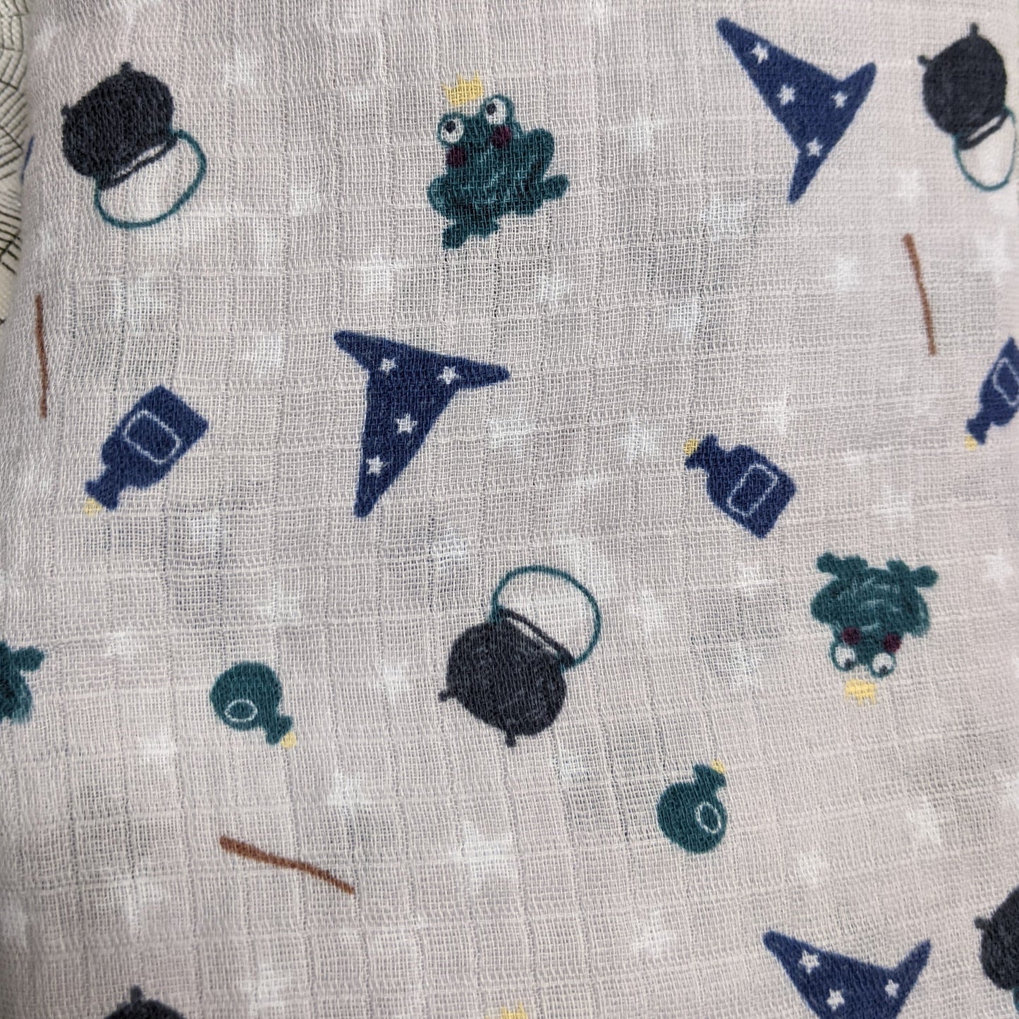 Swaddle Blanket / Gauze Scarf - Little Wizard